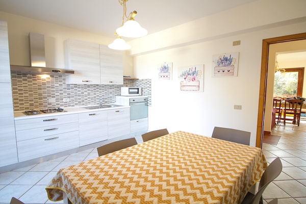 Foto van Siciliaanse villa met uitzicht op zee - Vakantiehuis in Trecastagni CT - Kitchen