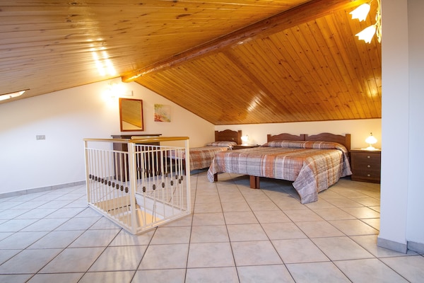 Foto van Siciliaanse villa met uitzicht op zee - Vakantiehuis in Trecastagni CT - BedRoom