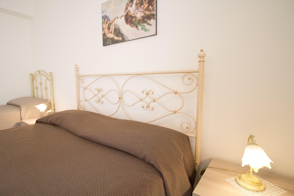 Foto van Siciliaanse villa met uitzicht op zee - Vakantiehuis in Trecastagni CT - BedRoom