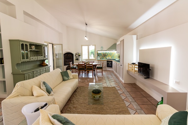 Foto van Vakantiehuis in Floridia met terras - Vakantiehuis in Floridia (SR) - LivingRoom