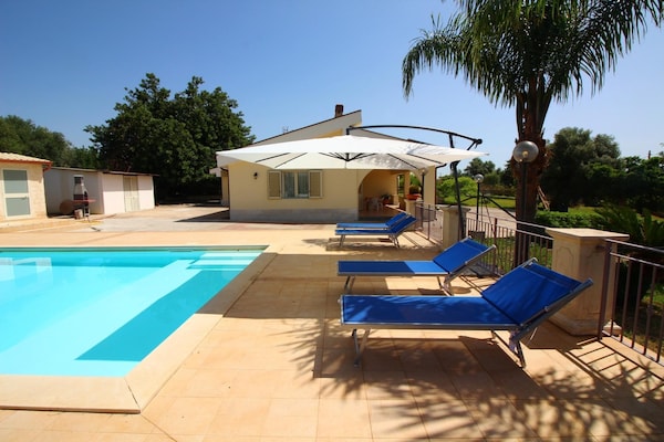 Foto van Vakantiehuis in Floridia met terras - Vakantiehuis in Floridia (SR) - ExteriorSummer