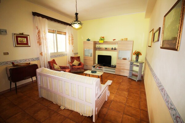 Foto van Vakantiehuis in Siracusa met privézwembad - Vakantiehuis in Siracusa - LivingRoom