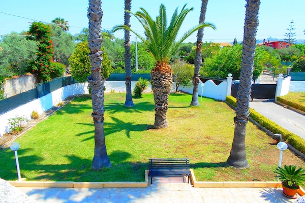 Foto van Vakantiehuis in Siracusa met privézwembad - Vakantiehuis in Siracusa - GardenSummer