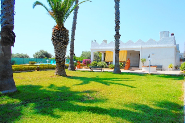 Foto van Vakantiehuis in Siracusa met privézwembad - Vakantiehuis in Siracusa - ExteriorSummer