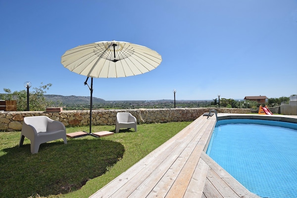 Foto van Vakantiehuis Floridia met privézwembad - Vakantiehuis in Floridia - PoolOfHouse