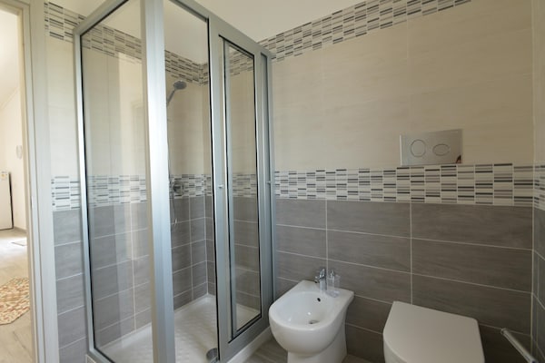 Foto van Vakantiehuis Floridia met privézwembad - Vakantiehuis in Floridia - BathRoom
