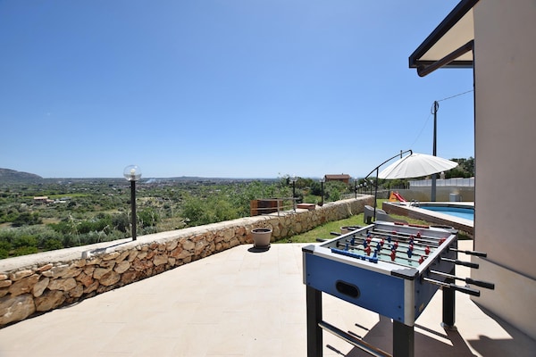 Foto van Vakantiehuis Floridia met privézwembad - Vakantiehuis in Floridia - TerraceBalcony