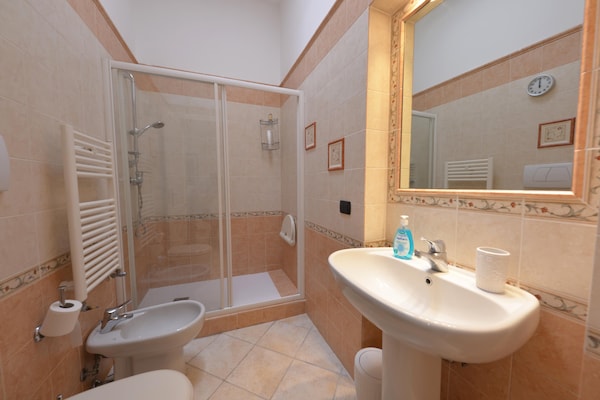 Foto van Vakantiehuis met privézwembad, Florida - Vakantiehuis in Floridia - BathRoom