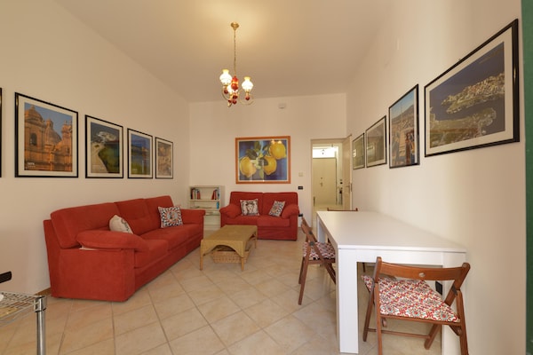 Foto van Vakantiehuis met privézwembad, Florida - Vakantiehuis in Floridia - LivingRoom