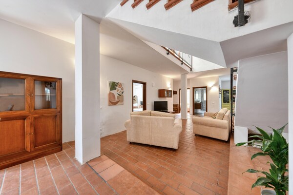Foto van Villa met privézwembad - Vakantiehuis in Floridia (SR) - LivingRoom