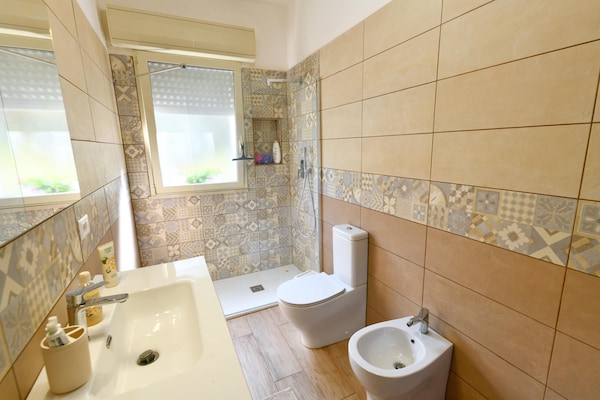 Foto van Villa met privézwembad - Vakantiehuis in Floridia (SR) - BathRoom