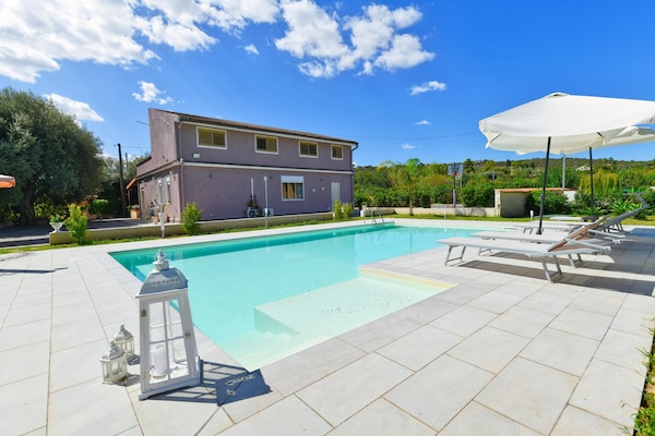 Foto van Villa met privézwembad - Vakantiehuis in Floridia (SR) - Pool