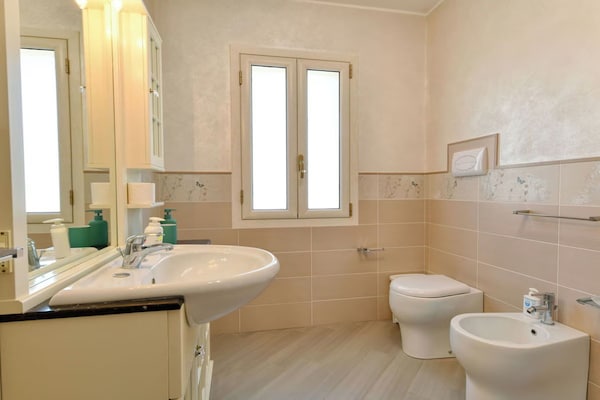 Foto van Vakantiehuis in Floridia met zwembad - Vakantiehuis in Floridia (SR) - BathRoom