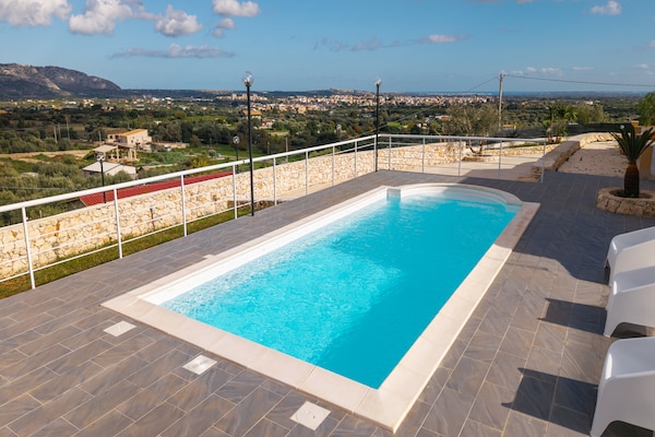 Foto van Vakantiehuis in Floridia met zwembad - Vakantiehuis in Floridia (SR) - PoolOfHouse