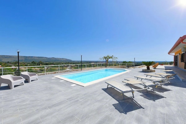 Foto van Vakantiehuis in Floridia met zwembad - Vakantiehuis in Floridia (SR) - PoolOfHouse