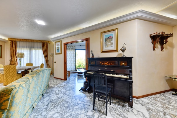 Foto van Villa met privézwembad nabij Terrauzza - Vakantiehuis in Siracusa Terrauzza - LivingRoom