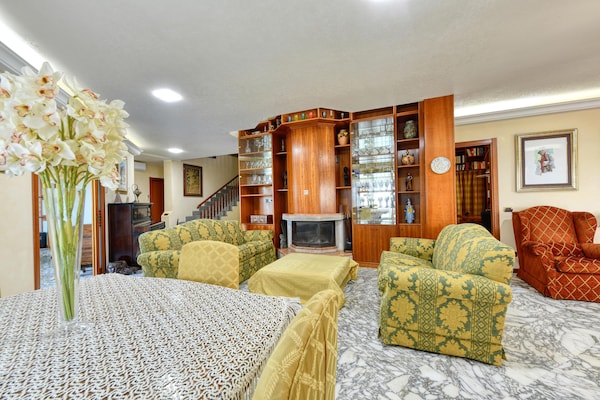 Foto van Villa met privézwembad nabij Terrauzza - Vakantiehuis in Siracusa Terrauzza - LivingRoom