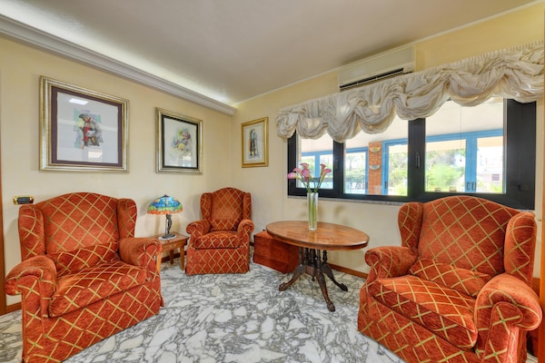 Foto van Villa met privézwembad nabij Terrauzza - Vakantiehuis in Siracusa Terrauzza - LivingRoom