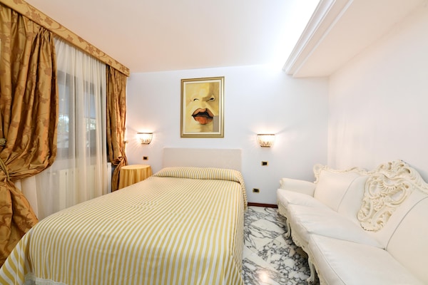 Foto van Villa met privézwembad nabij Terrauzza - Vakantiehuis in Siracusa Terrauzza - BedRoom