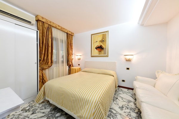 Foto van Villa met privézwembad nabij Terrauzza - Vakantiehuis in Siracusa Terrauzza - BedRoom