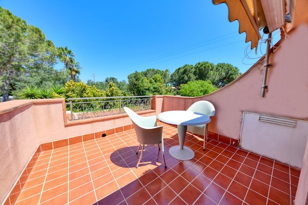 Foto van Villa met privézwembad nabij Terrauzza - Vakantiehuis in Siracusa Terrauzza - TerraceBalcony