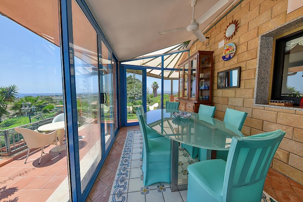 Foto van Villa met privézwembad nabij Terrauzza - Vakantiehuis in Siracusa Terrauzza - TerraceBalcony