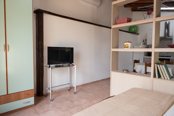 Foto van Vakantiehuis in Siracusa met tuin - Vakantiehuis in Siracusa (SR) - LivingRoom