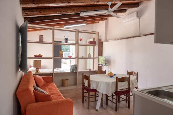 Foto van Vakantiehuis in Siracusa met tuin - Vakantiehuis in Siracusa (SR) - LivingRoom