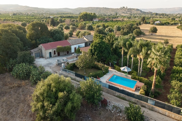 Foto van Vakantiehuis in Siracusa met tuin - Vakantiehuis in Siracusa (SR) - ExteriorSummer