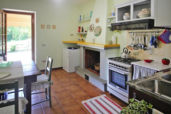 Foto van Vakantiehuis in Camaiore met Bergzicht - Vakantiehuis in Camaiore - DiningRoom
