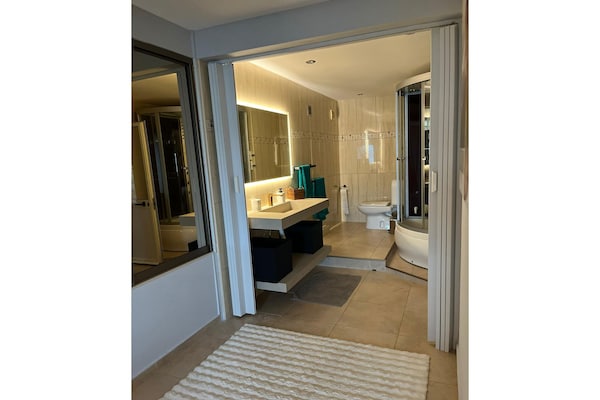 Foto van Villa Maja Ratac-Sutomore - Vakantiehuis in Bar - BathRoom