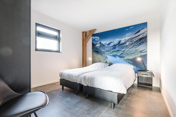 Foto van Bungalow met uitzicht op vijver - Vakantiehuis in Baarle-nassau - BedRoom