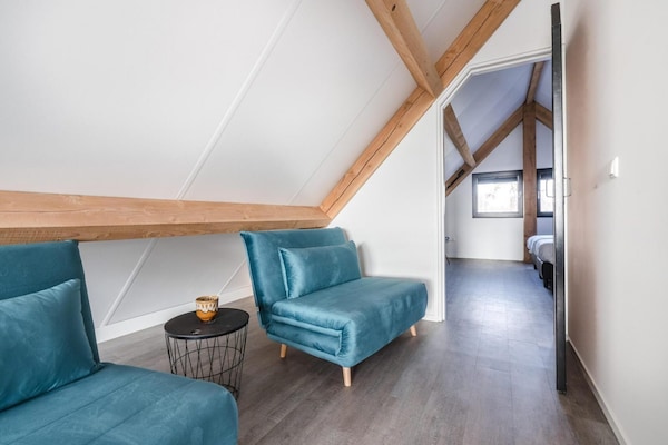Foto van Bungalow met uitzicht op vijver - Vakantiehuis in Baarle-nassau - TerraceBalcony