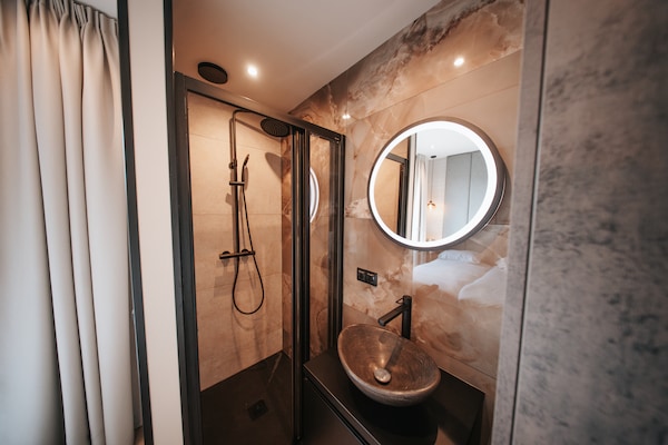 Foto van Prachtig vakantiehuis in Waarland - Vakantiehuis in Waarland - BathRoom