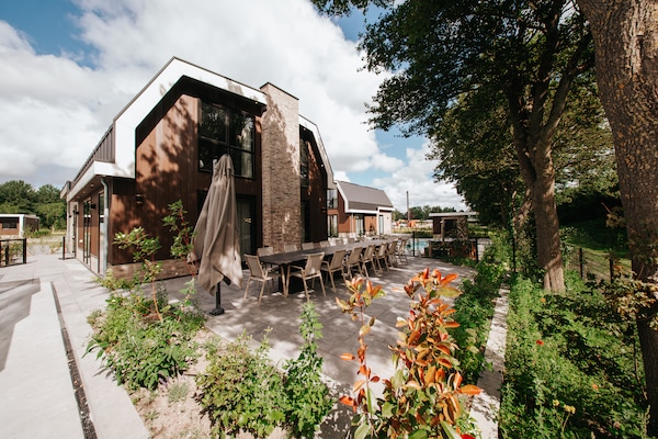 Foto van Prachtig vakantiehuis in Waarland - Vakantiehuis in Waarland - ExteriorSummer
