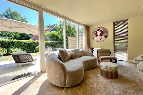 Foto van Gezellig vakantiehuis voor 6 met open haard. - Vakantiehuis in Sint Maarten - LivingRoom