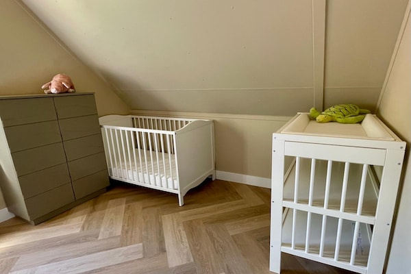 Foto van Gezellig vakantiehuis voor 6 met open haard. - Vakantiehuis in Sint Maarten - BedRoom