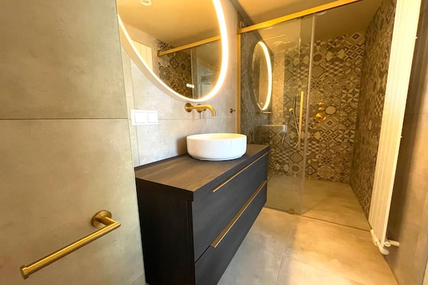 Foto van Gezellig vakantiehuis voor 6 met open haard. - Vakantiehuis in Sint Maarten - BathRoom