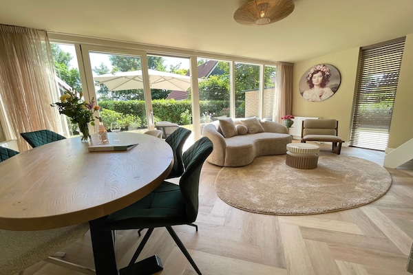 Foto van Gezellig vakantiehuis voor 6 met open haard. - Vakantiehuis in Sint Maarten - DiningRoom