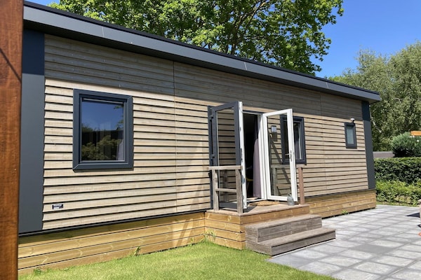 Foto van Modern chalet met tuin en terras - Vakantiehuis in Sint Maartenszee - ExteriorSummer