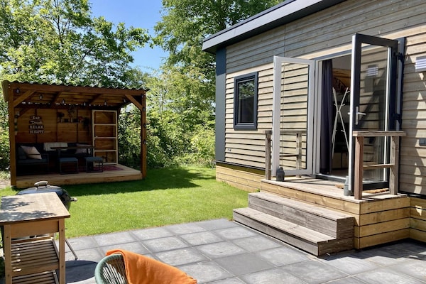 Foto van Modern chalet met tuin en terras - Vakantiehuis in Sint Maartenszee - TerraceBalcony