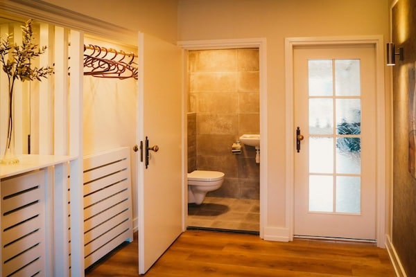 Foto van Villa in Nederland met Privézwembad - Vakantiehuis in Voorthuizen - BathRoom