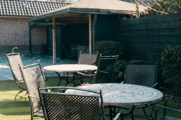 Foto van Villa in Nederland met Privézwembad - Vakantiehuis in Voorthuizen - TerraceBalcony