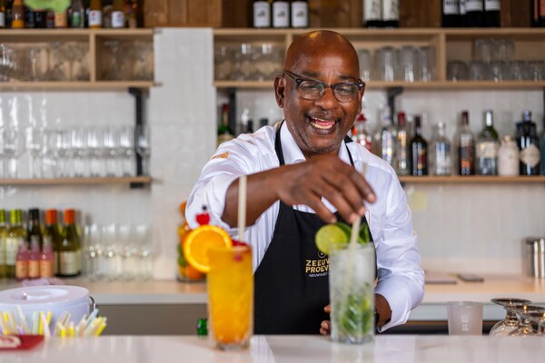 Foto van Luxe woning in Nieuwvliet-Bad met zwembad - Vakantiehuis in Nieuwvliet - Ambiance