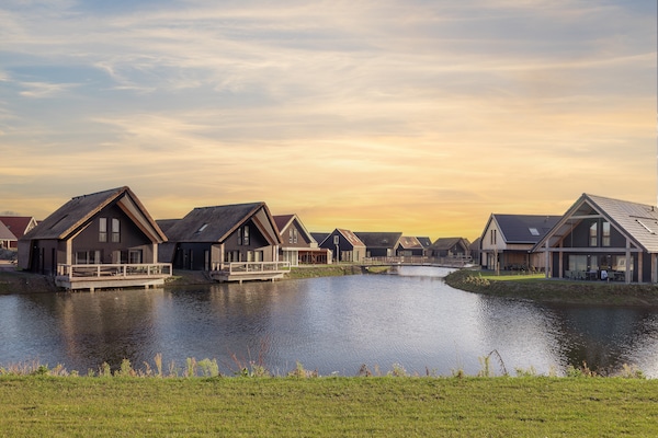 Foto van Luxe villa in Nieuwvliet-Bad met privézwembad - Vakantiehuis in Nieuwvliet - AreaSummer1KM