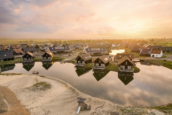 Foto van Luxe villa in Nieuwvliet-Bad met privézwembad - Vakantiehuis in Nieuwvliet - AreaSummer1KM