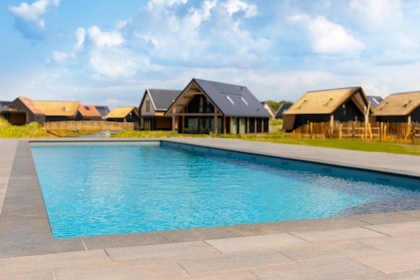 Foto van Luxe villa in Nieuwvliet-Bad met privézwembad - Vakantiehuis in Nieuwvliet - ParkFacilities
