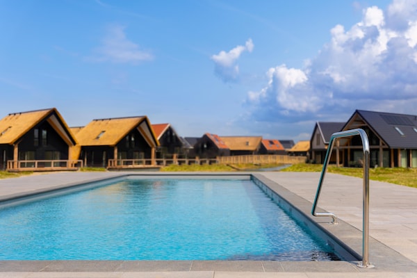 Foto van Luxe villa in Nieuwvliet-Bad met privézwembad - Vakantiehuis in Nieuwvliet - ParkFacilities
