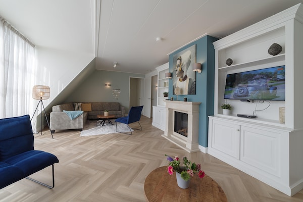 Foto van Villa in Colijnsplaat met Privézwembad - Vakantiehuis in Colijnsplaat - LivingRoom