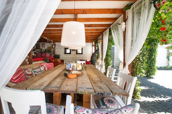 Foto van Villa in Drents-Friese Woud met Zwembad - Vakantiehuis in Wateren - TerraceBalcony